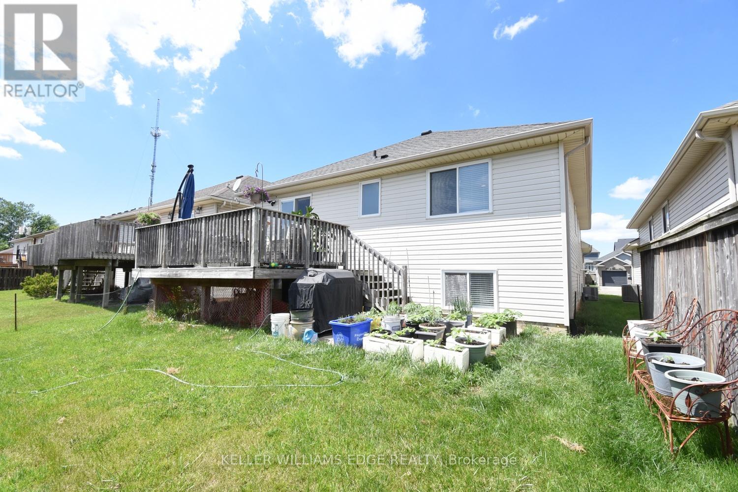 334 ST LAWRENCE DRIVE - 36