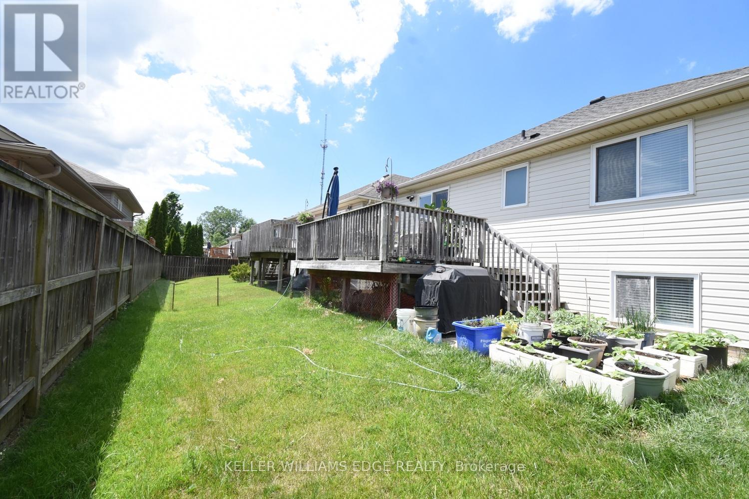 334 ST LAWRENCE DRIVE - 37