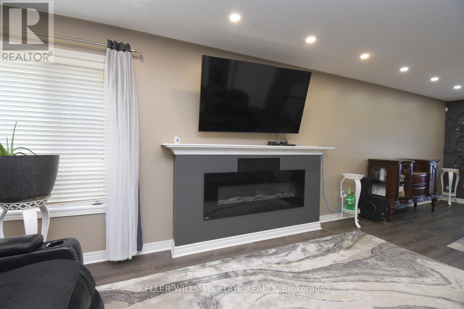 334 ST LAWRENCE DRIVE - 5