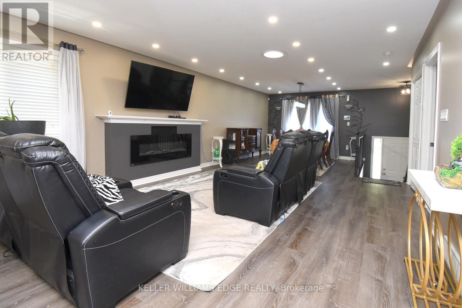 334 ST LAWRENCE DRIVE - 8