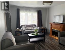 10 Rose Avenue thumbnail 10