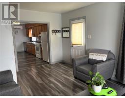 10 Rose Avenue thumbnail 11
