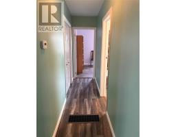 10 Rose Avenue thumbnail 21