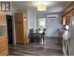 10 Rose Avenue thumbnail 7