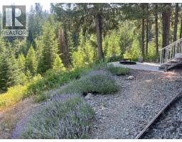 1475 Courtenay Brown Road, Bridesville, BC V0H1B0 Photo 14