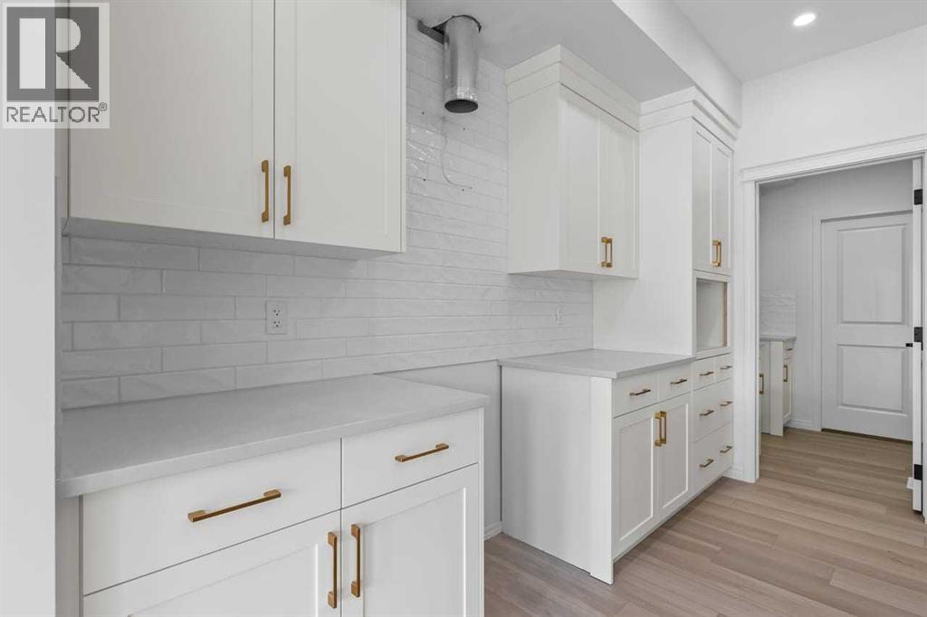 138 Corner Glen Square NE — photo 7