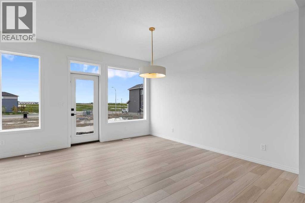 138 Corner Glen Square NE — photo 13
