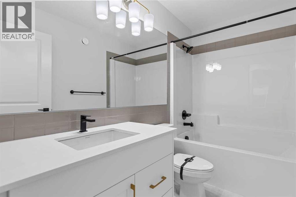 138 Corner Glen Square NE — photo 37