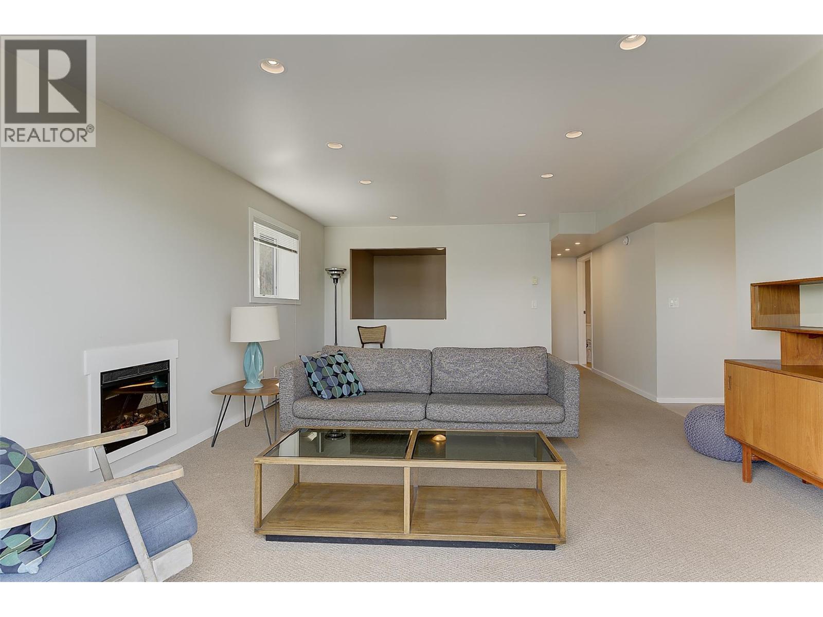 2674 Lakeview Road - 35