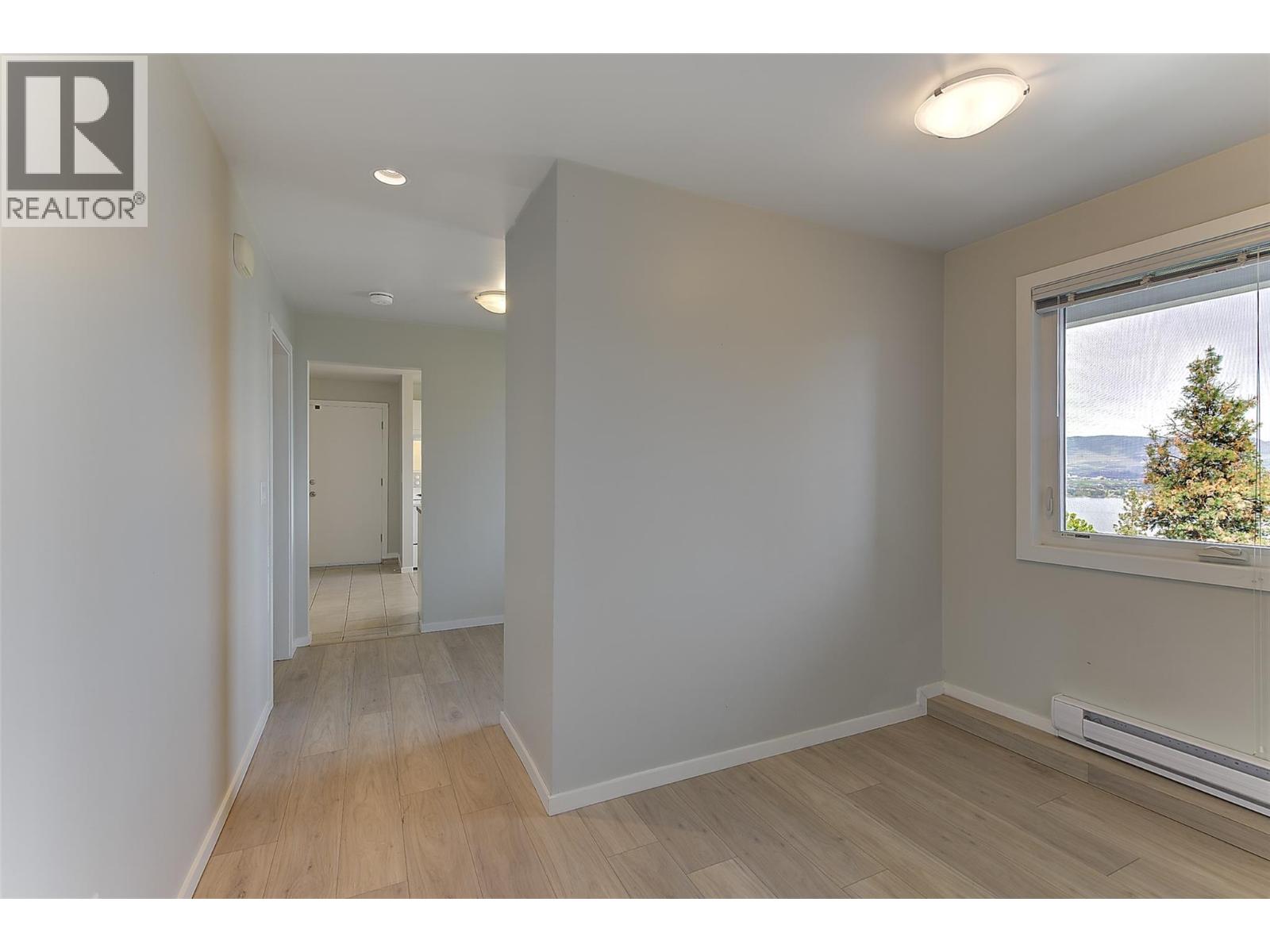 2674 Lakeview Road - 39