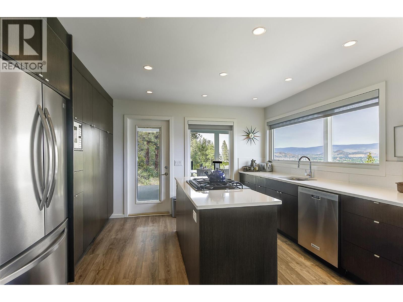 2674 Lakeview Road - 7