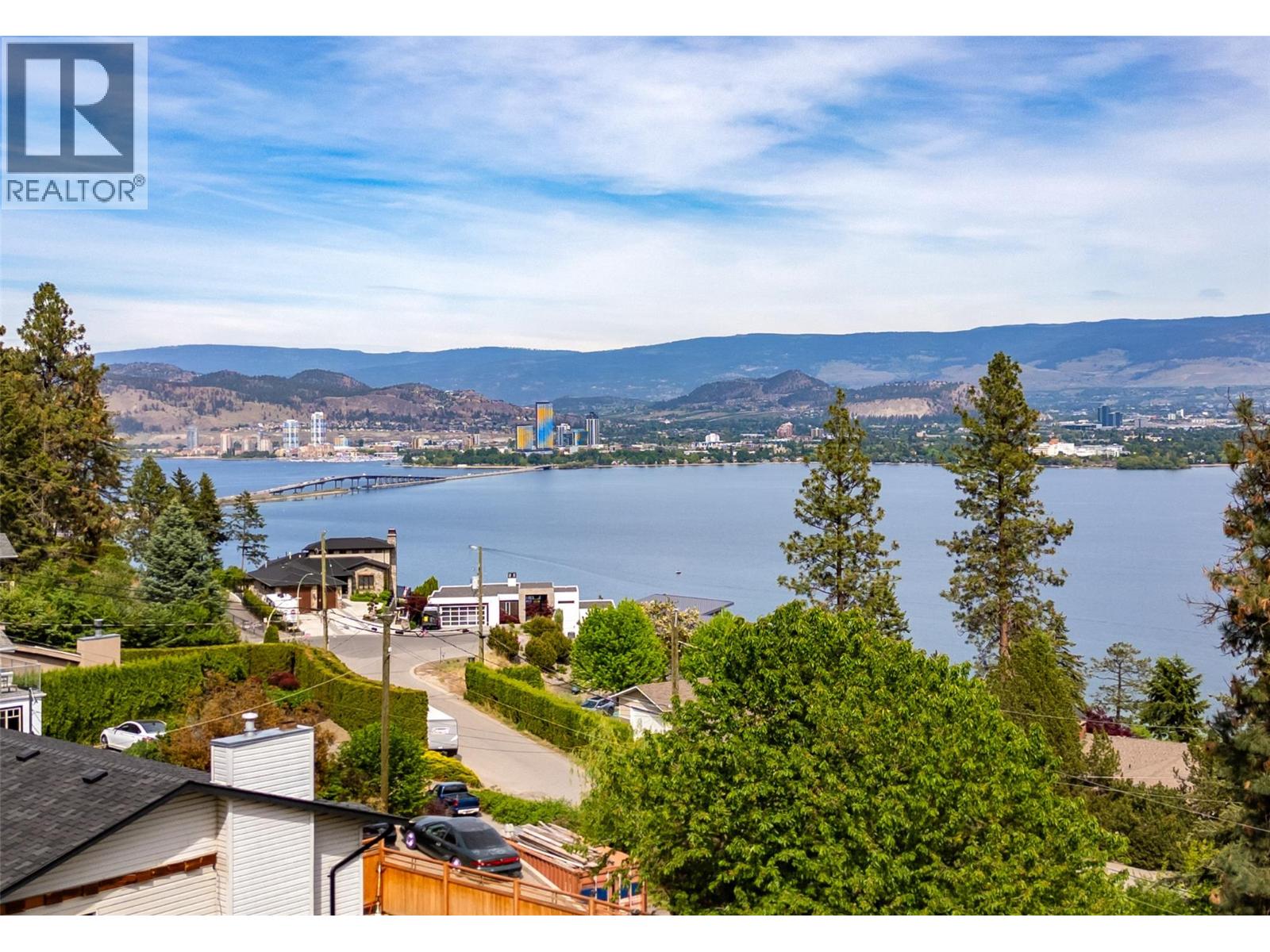2674 Lakeview Road - 2