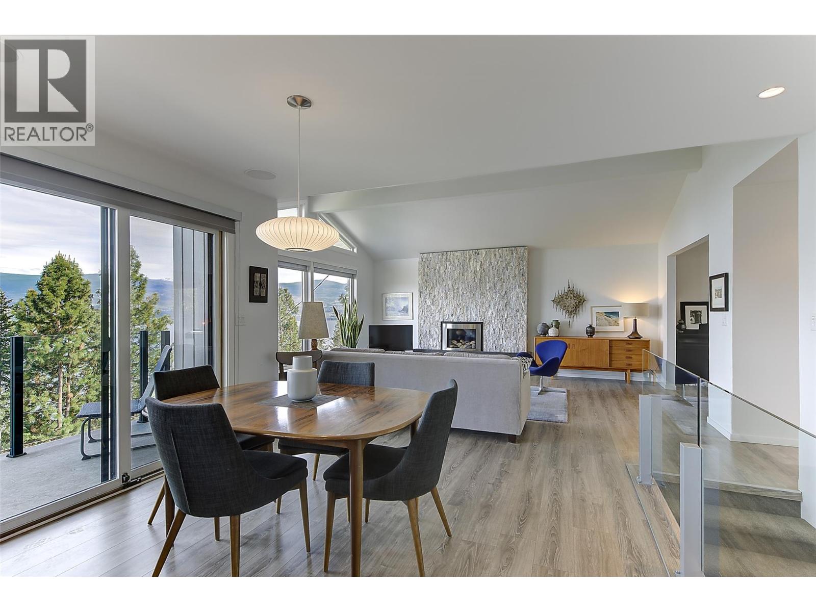 2674 Lakeview Road - 17