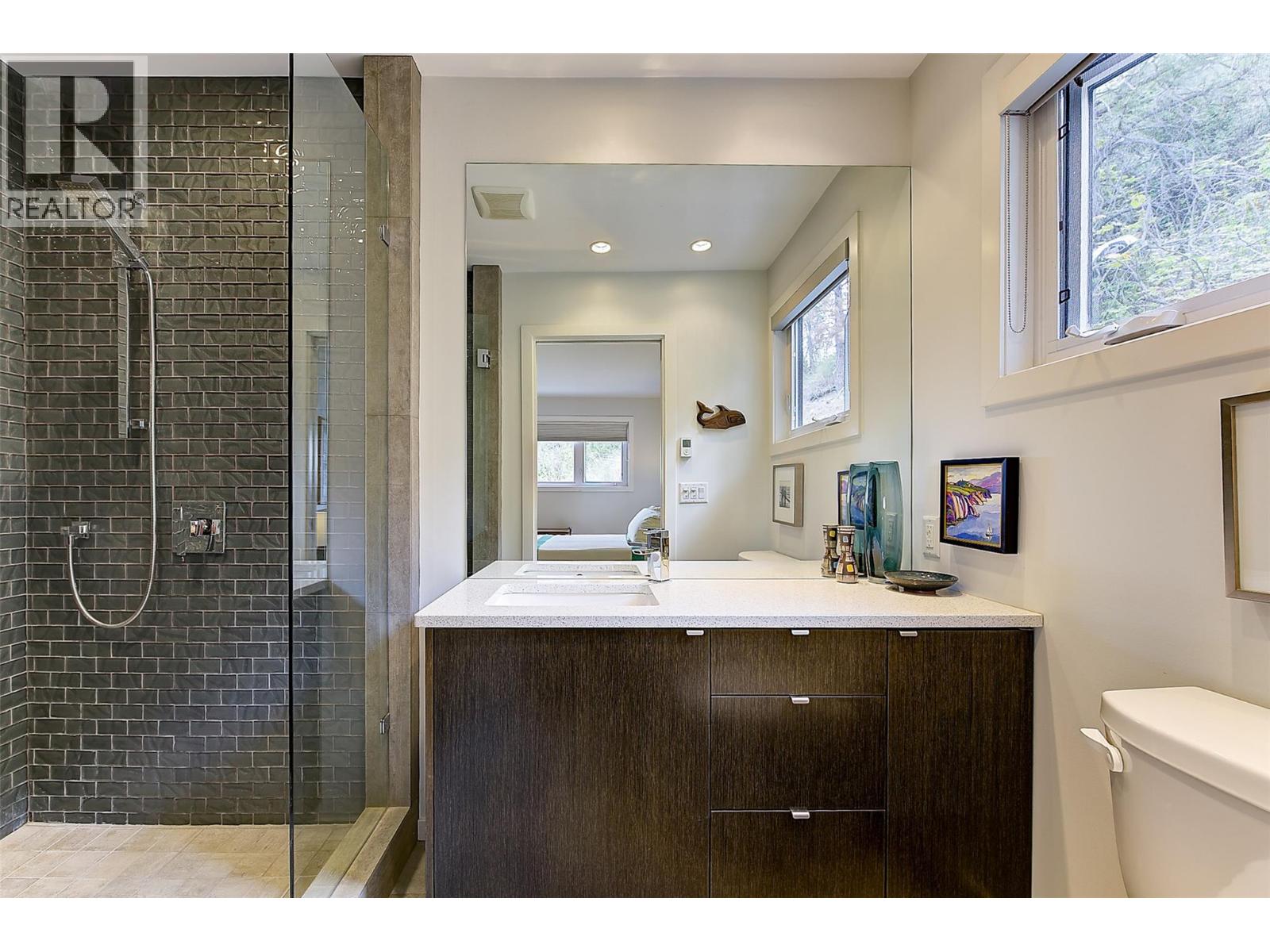 2674 Lakeview Road - 21