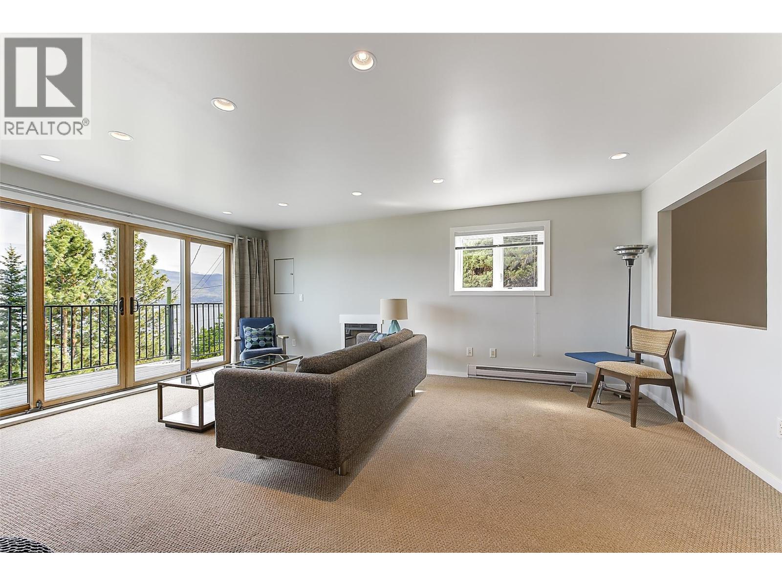 2674 Lakeview Road - 34