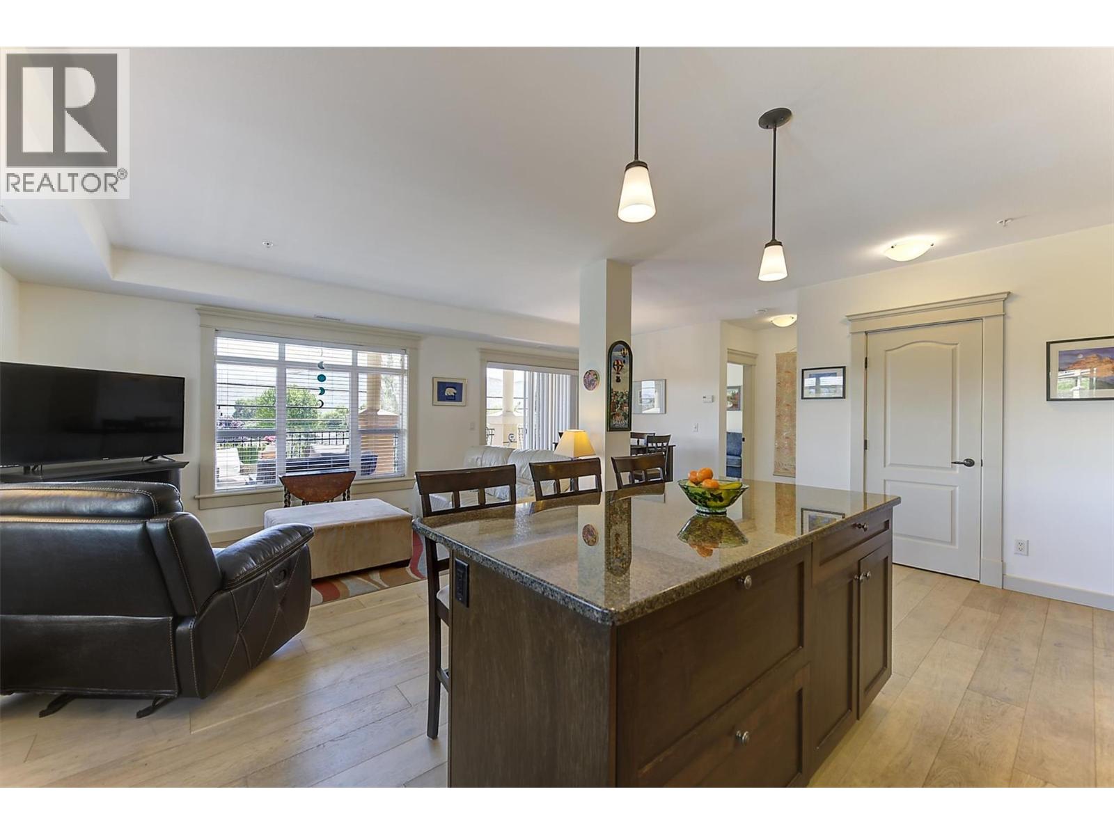 204 2070 Boucherie Road, West Kelowna
