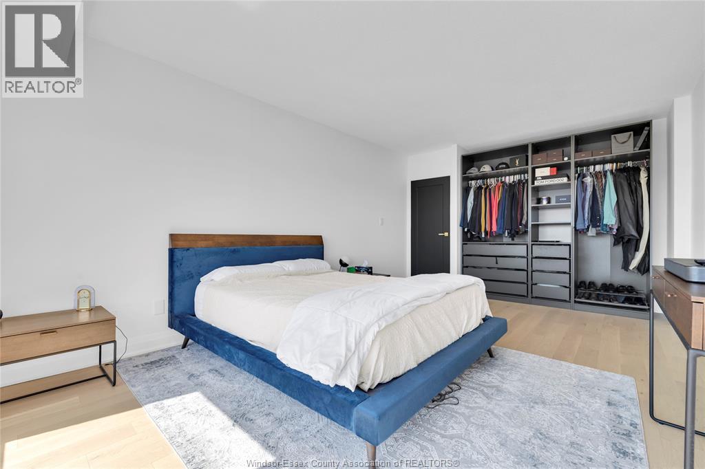 #604 5125 RIVERSIDE DRIVE East - 28