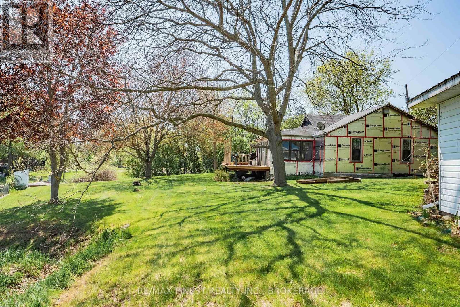 141 RIVER ROAD - 25