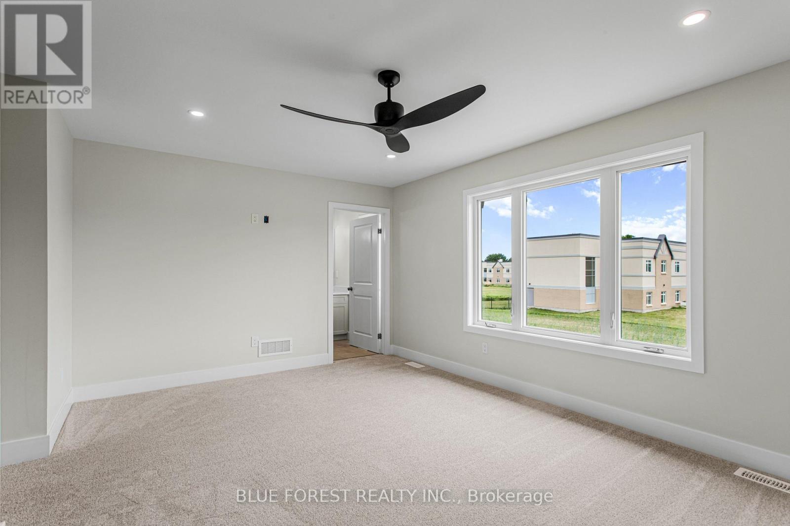 247 MCTAVISH STREET - 25