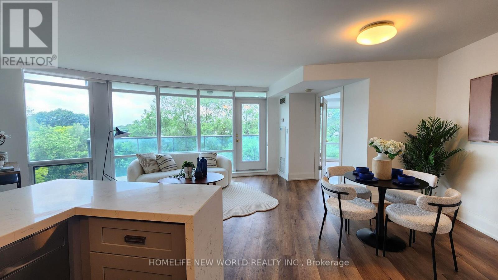 #404 3830 BATHURST STREET - 5
