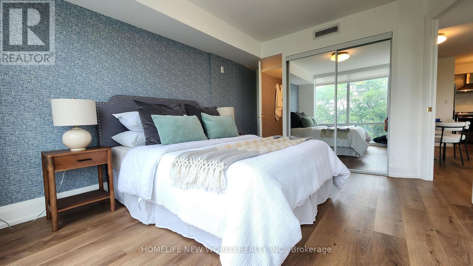 #404 3830 BATHURST STREET - 16