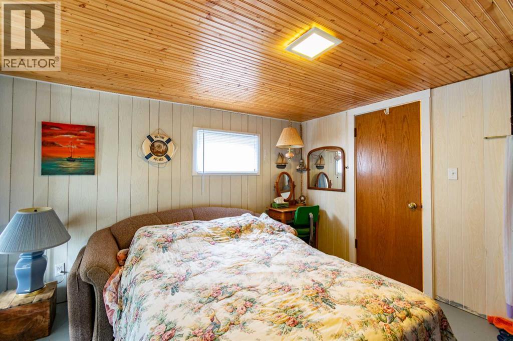 44 Lakeview Avenue - 24