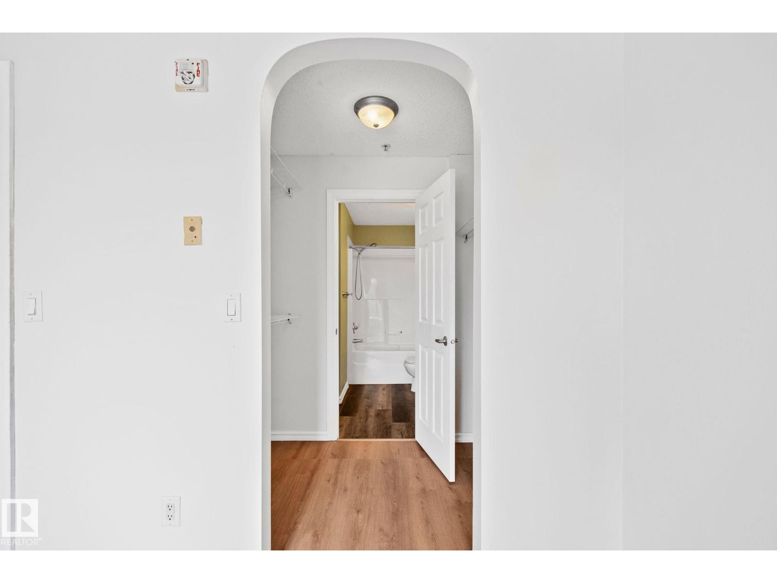 #207 13830 150 AV NW - 16