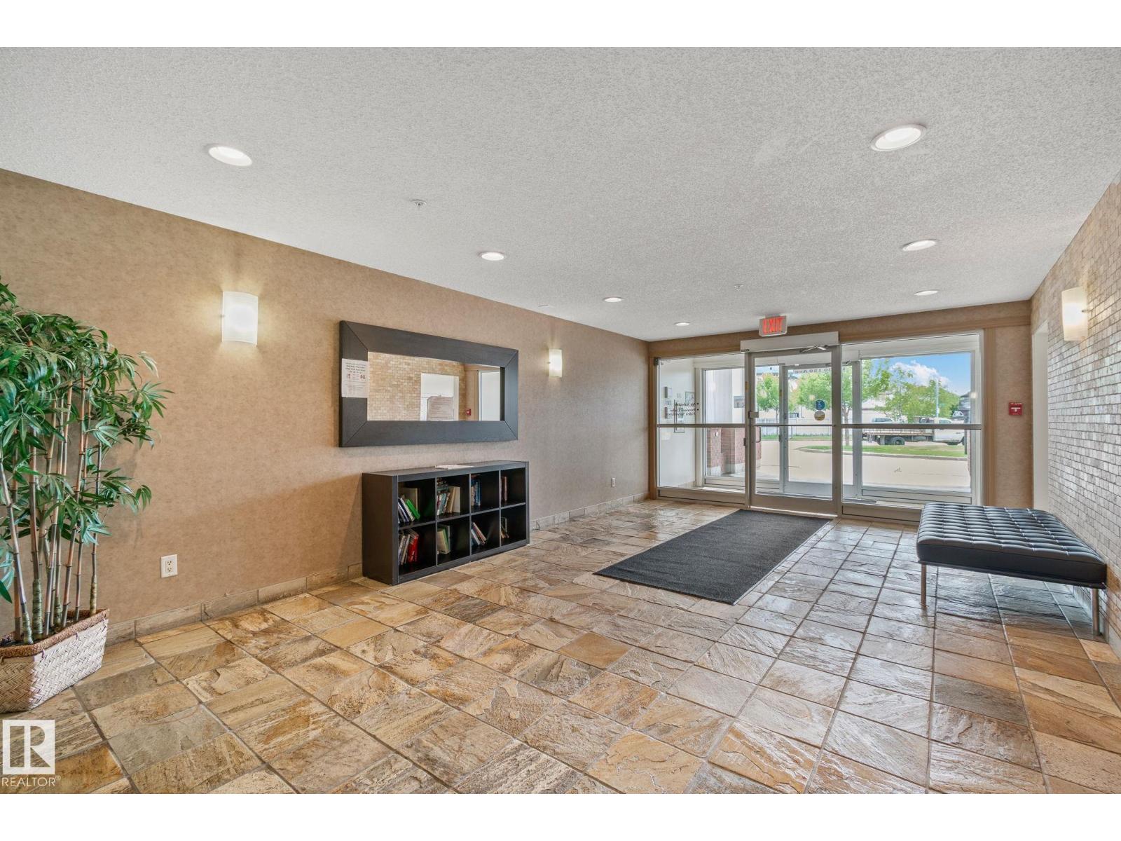 #207 13830 150 AV NW - 22