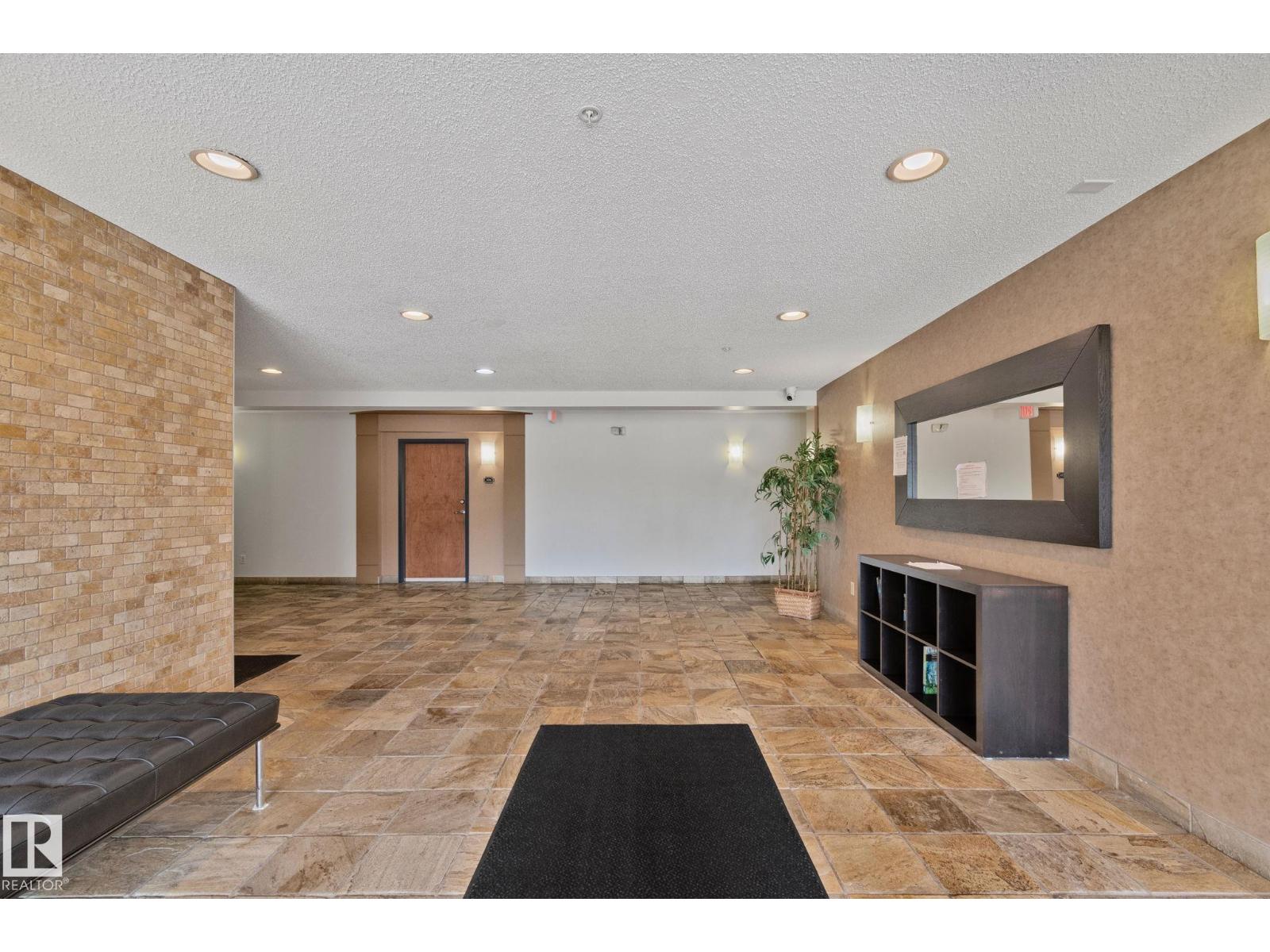 #207 13830 150 AV NW - 23