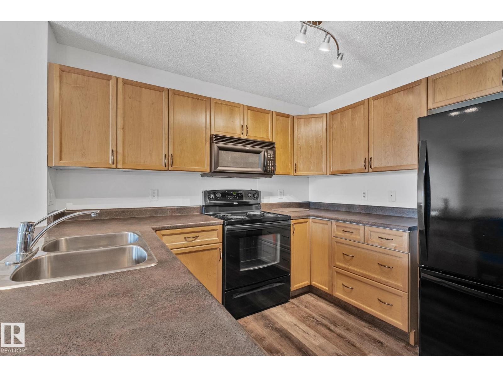 #207 13830 150 AV NW - 3