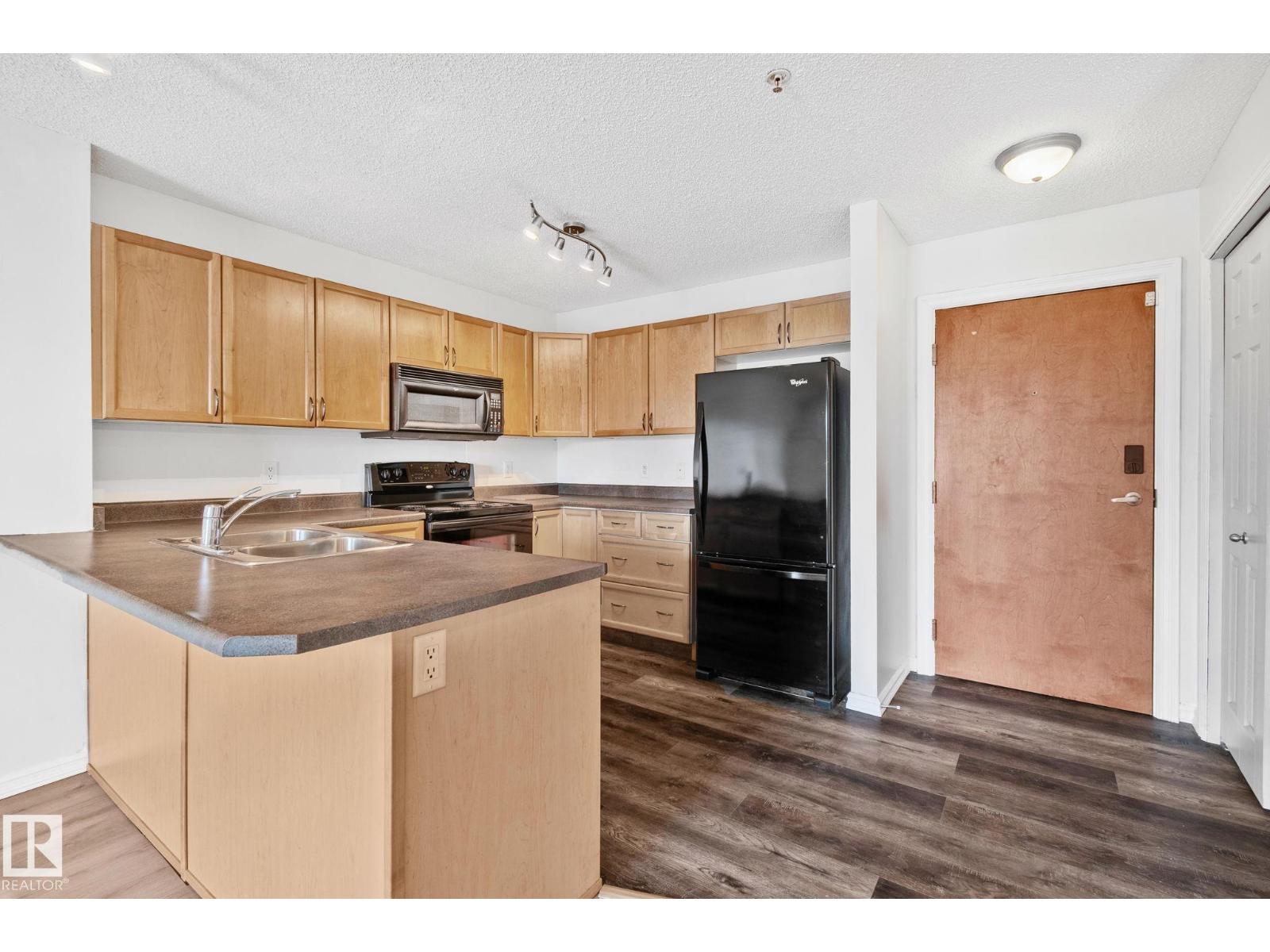 #207 13830 150 AV NW - 4