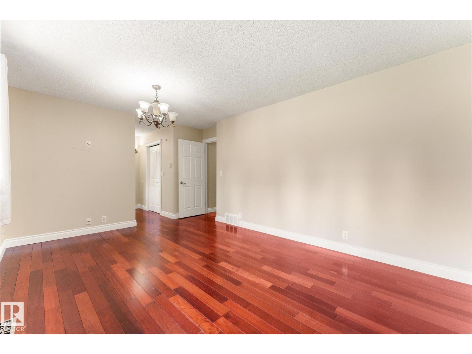 15819 98 ST NW — photo 13