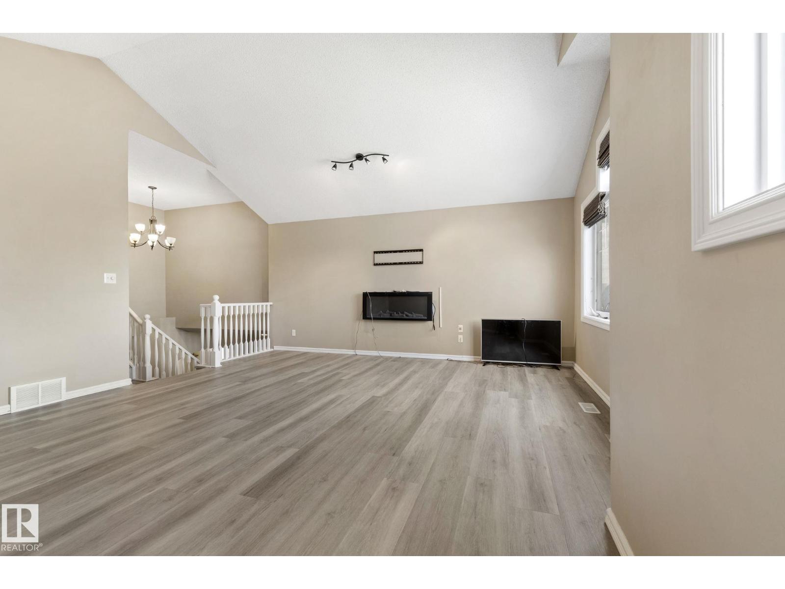 1212 82 ST SW — photo 30