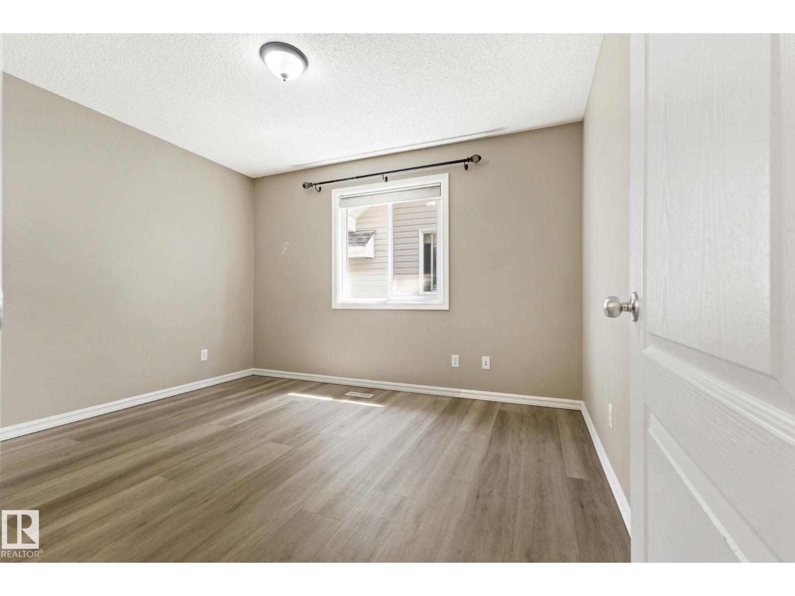 1212 82 ST SW — photo 32
