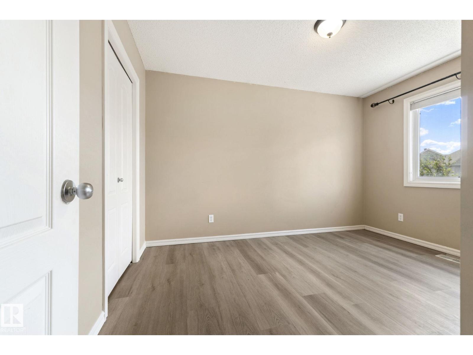 1212 82 ST SW — photo 37