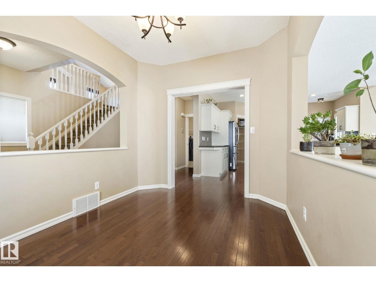 1212 82 ST SW — photo 9