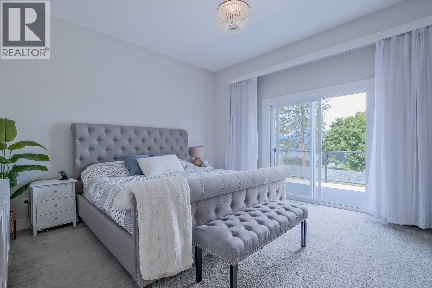  458 Curlew Drive, Kelowna