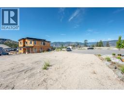 134 Deer Place, Penticton, BC V2A0J8 Photo 13