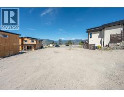 134 Deer Place, Penticton, BC V2A0J8 Photo 12