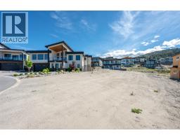 134 Deer Place, Penticton, BC V2A0J8 Photo 6