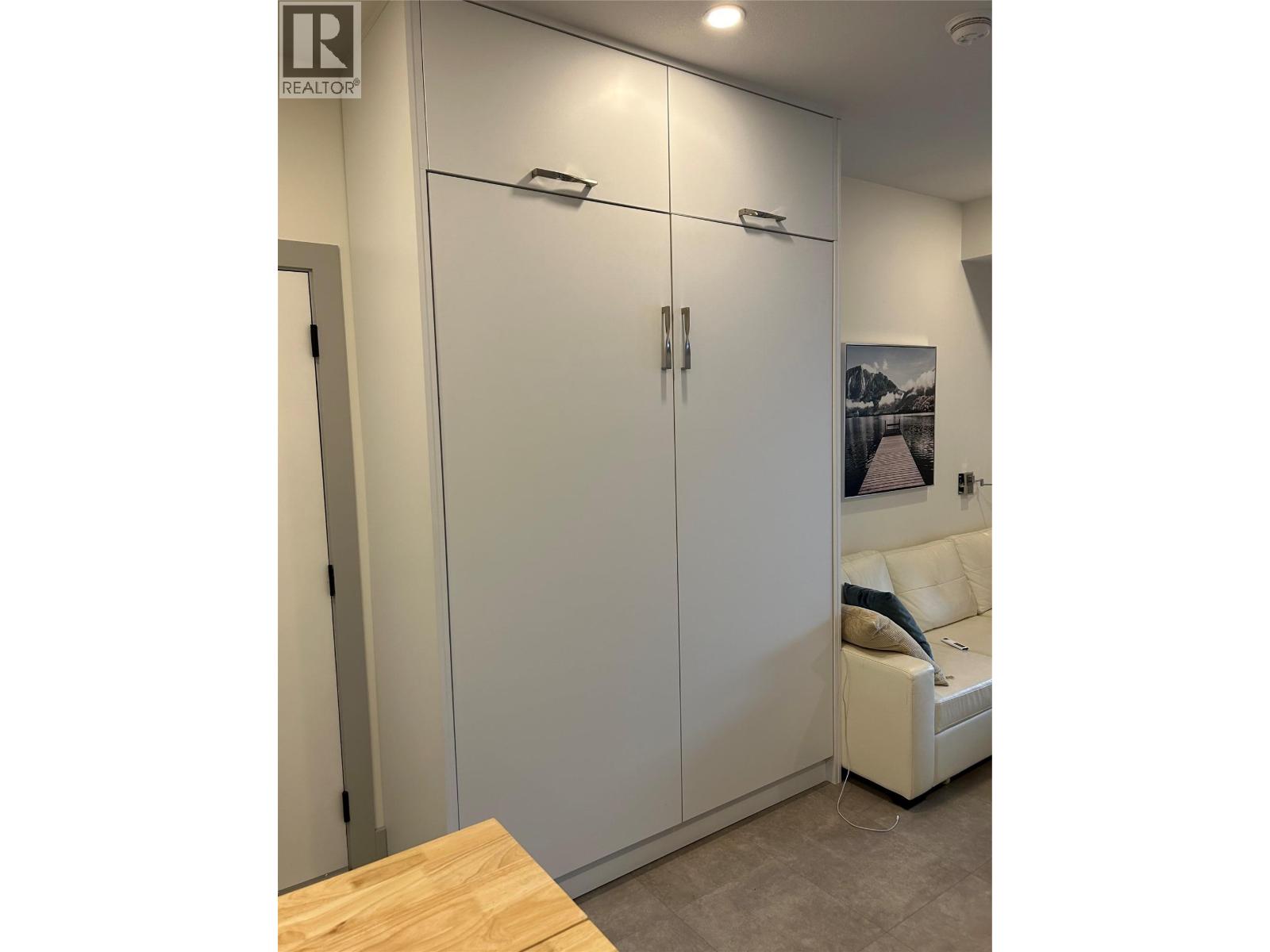 3475 Granite Close Close Unit# 210, Kelowna