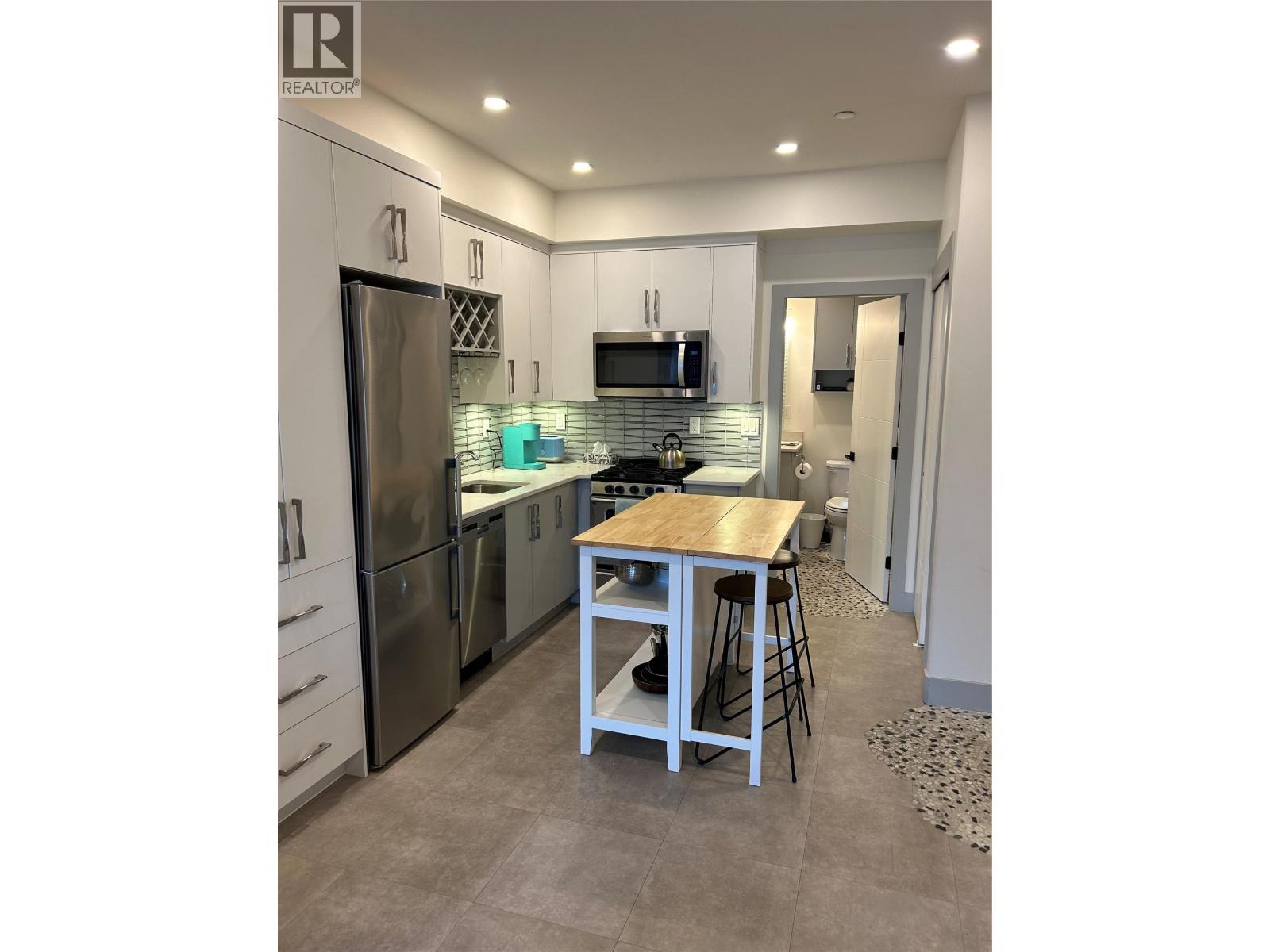 3475 Granite Close Close Unit# 210, Kelowna