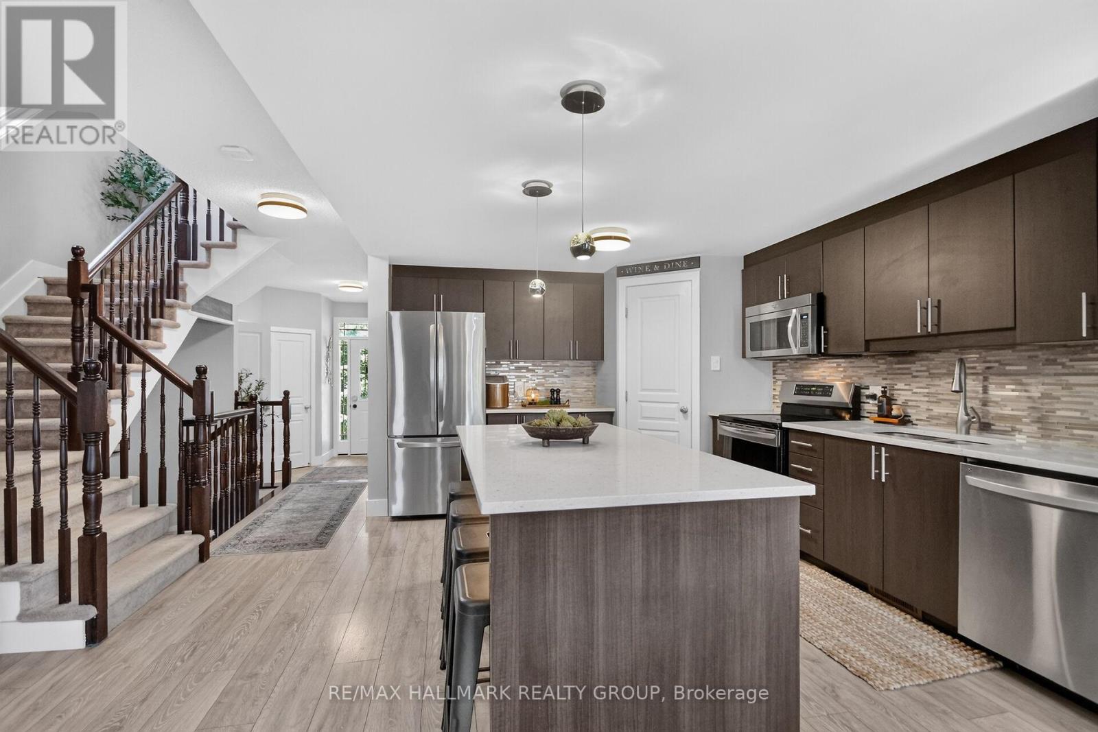 3 Bed, 4 Bath House for Sale in Ottawa – 425 BARRICK HILL ROAD, Ottawa – MLS# X13457764 - Image 15