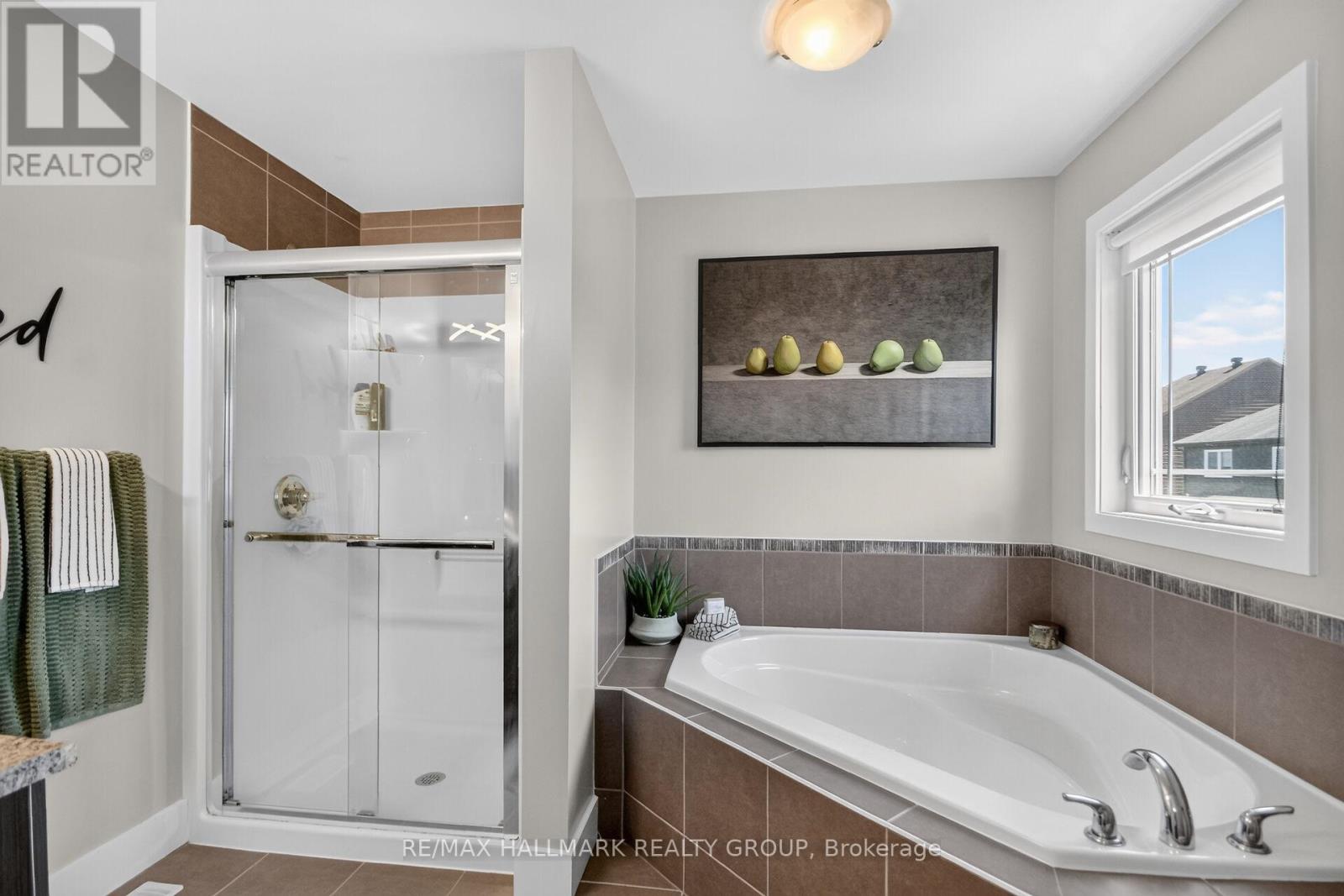 3 Bed, 4 Bath House for Sale in Ottawa – 425 BARRICK HILL ROAD, Ottawa – MLS# X13457764 - Image 20