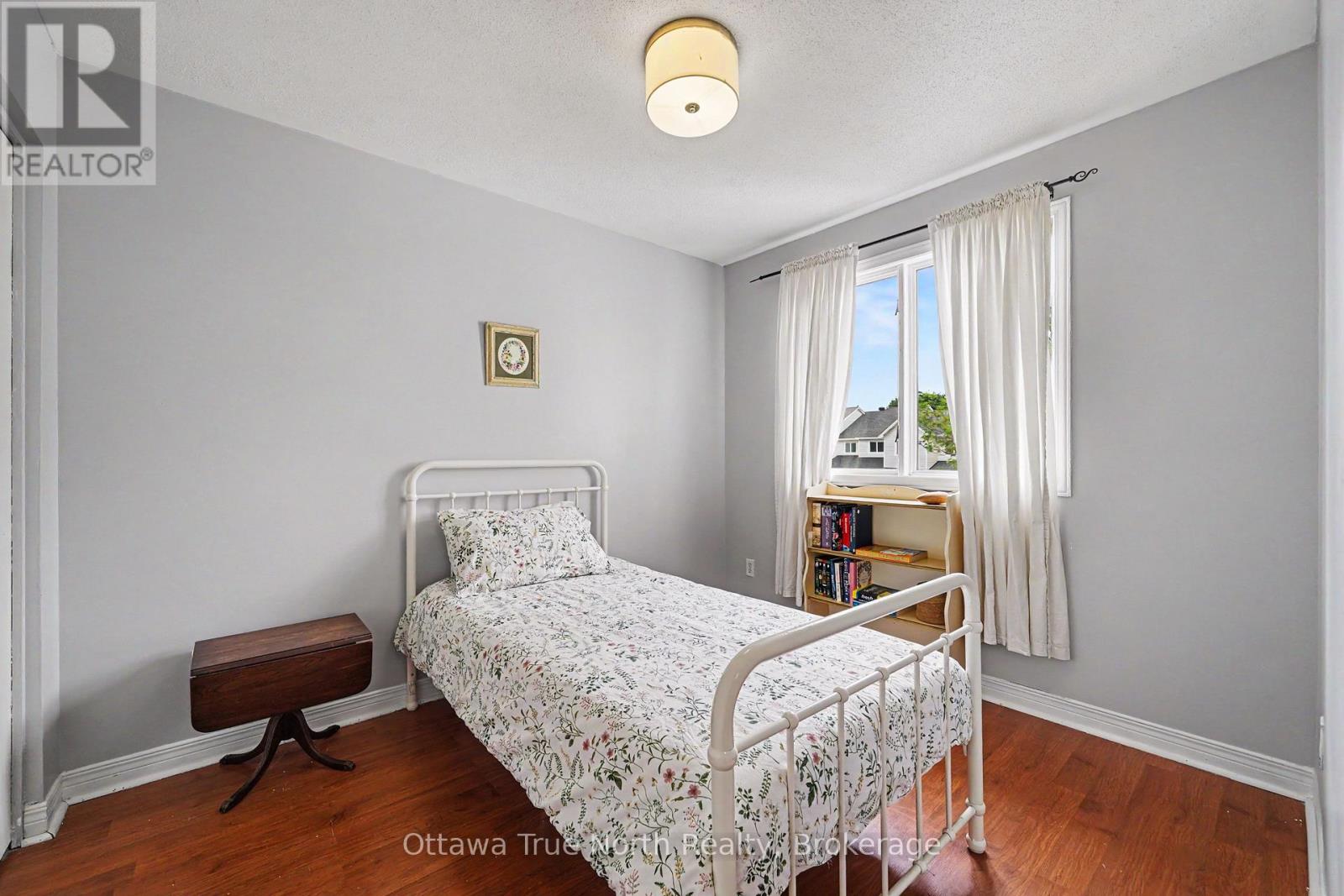 3 Bed, 2 Bath House for Sale in Ottawa – 78 REDPATH DRIVE, Ottawa – MLS# X13457946 - Image 10