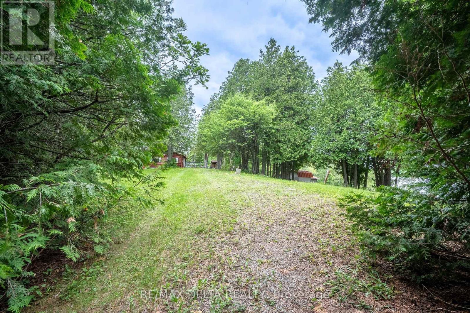 48 CROSBY TRAIL - 28