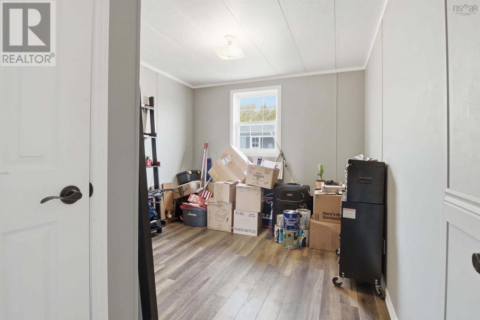 23 Quiet Street - 23
