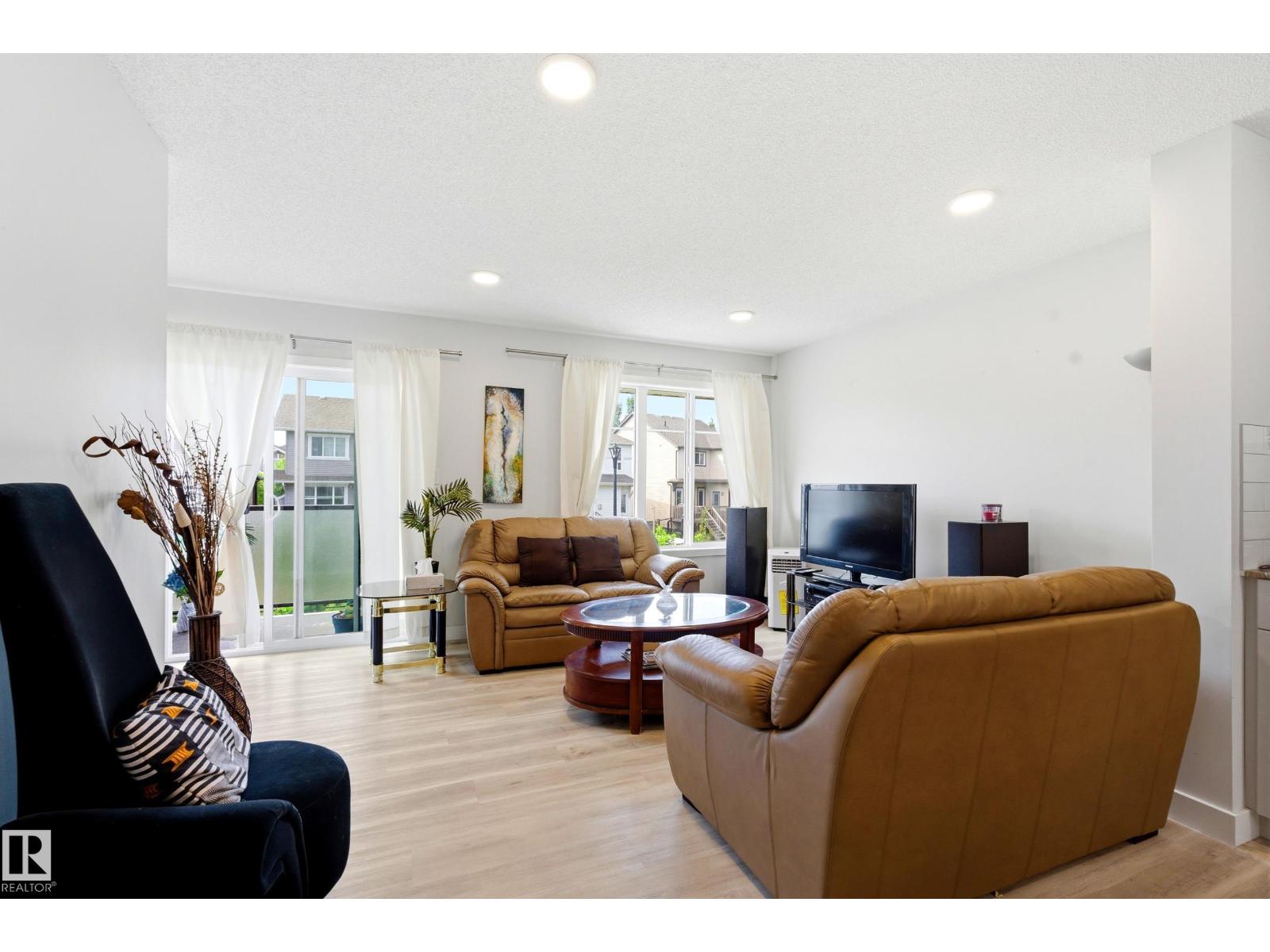 #42 2905 141 ST SW - 13