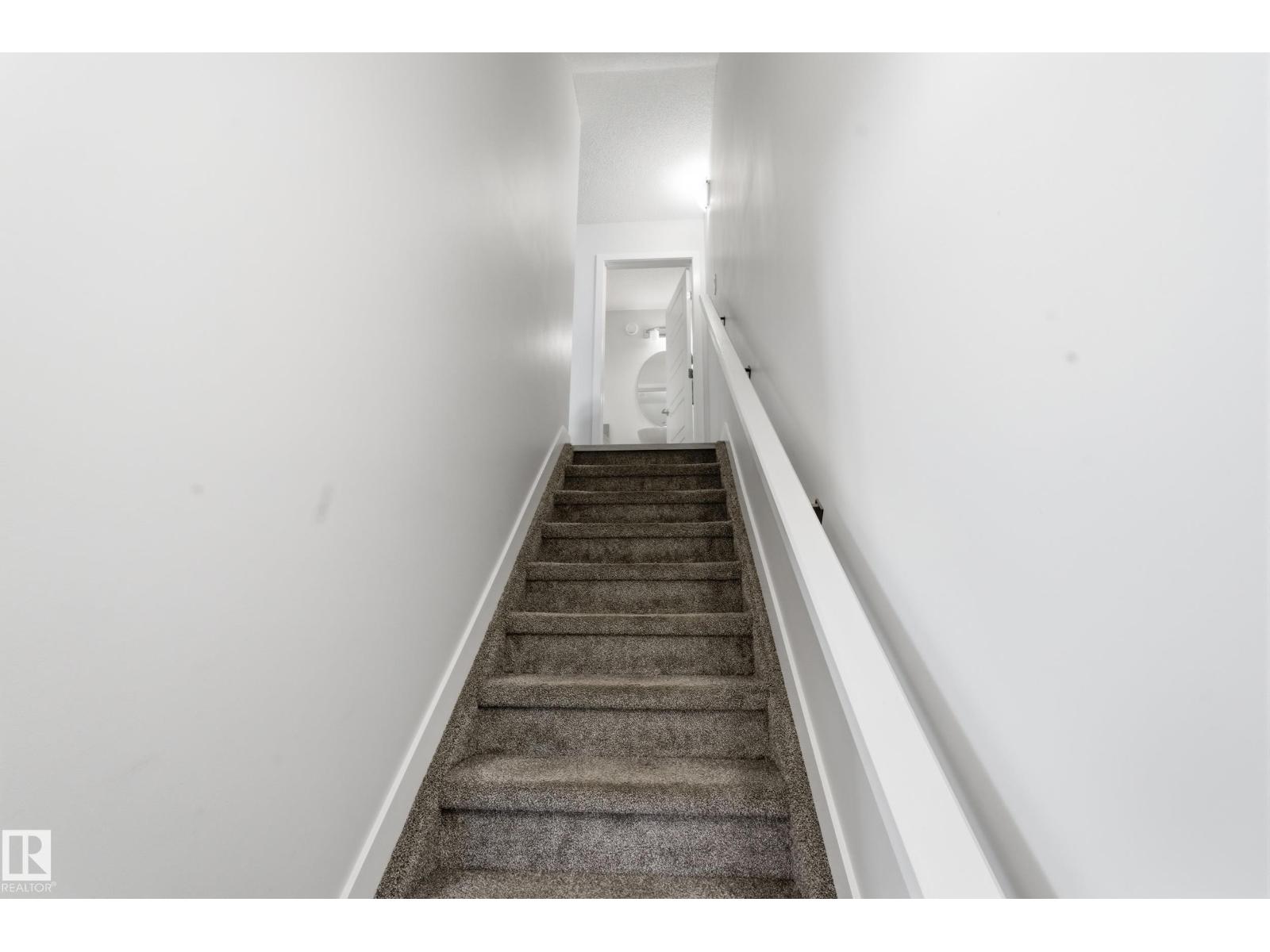#42 2905 141 ST SW - 16