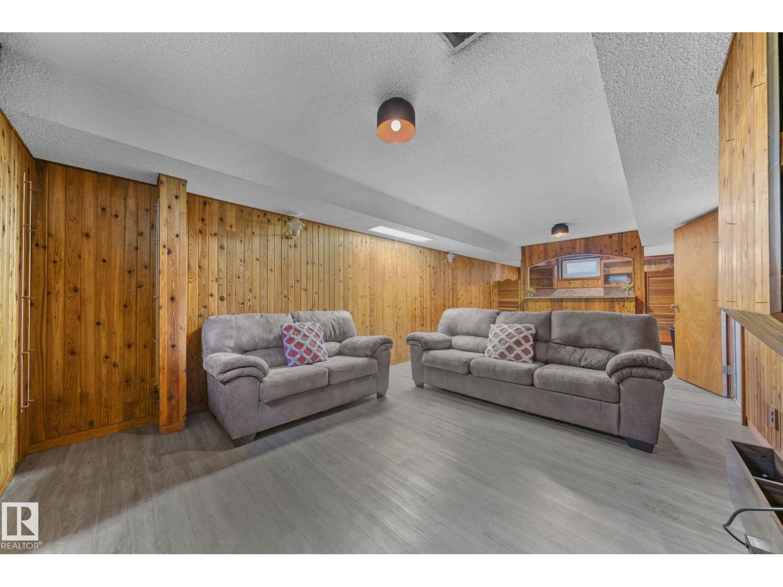 13631 122 AV NW — photo 21
